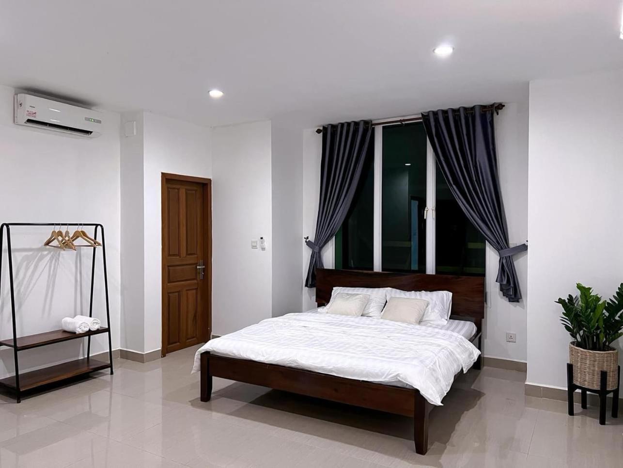 D32 Homestay Near Airport Behind Brown Coffee Airport Phnom Penh Eksteriør billede