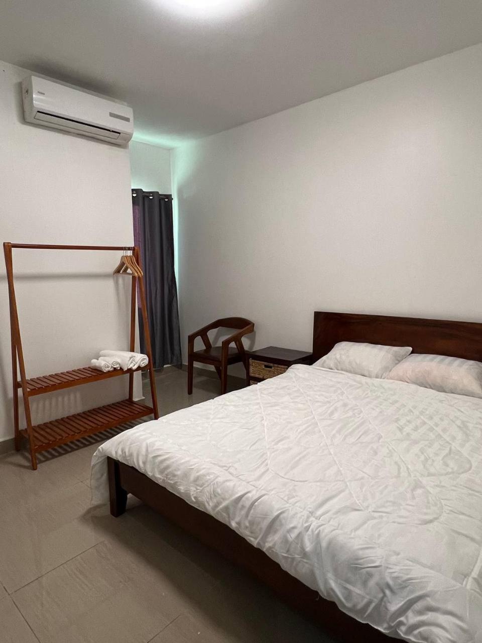 D32 Homestay Near Airport Behind Brown Coffee Airport Phnom Penh Eksteriør billede