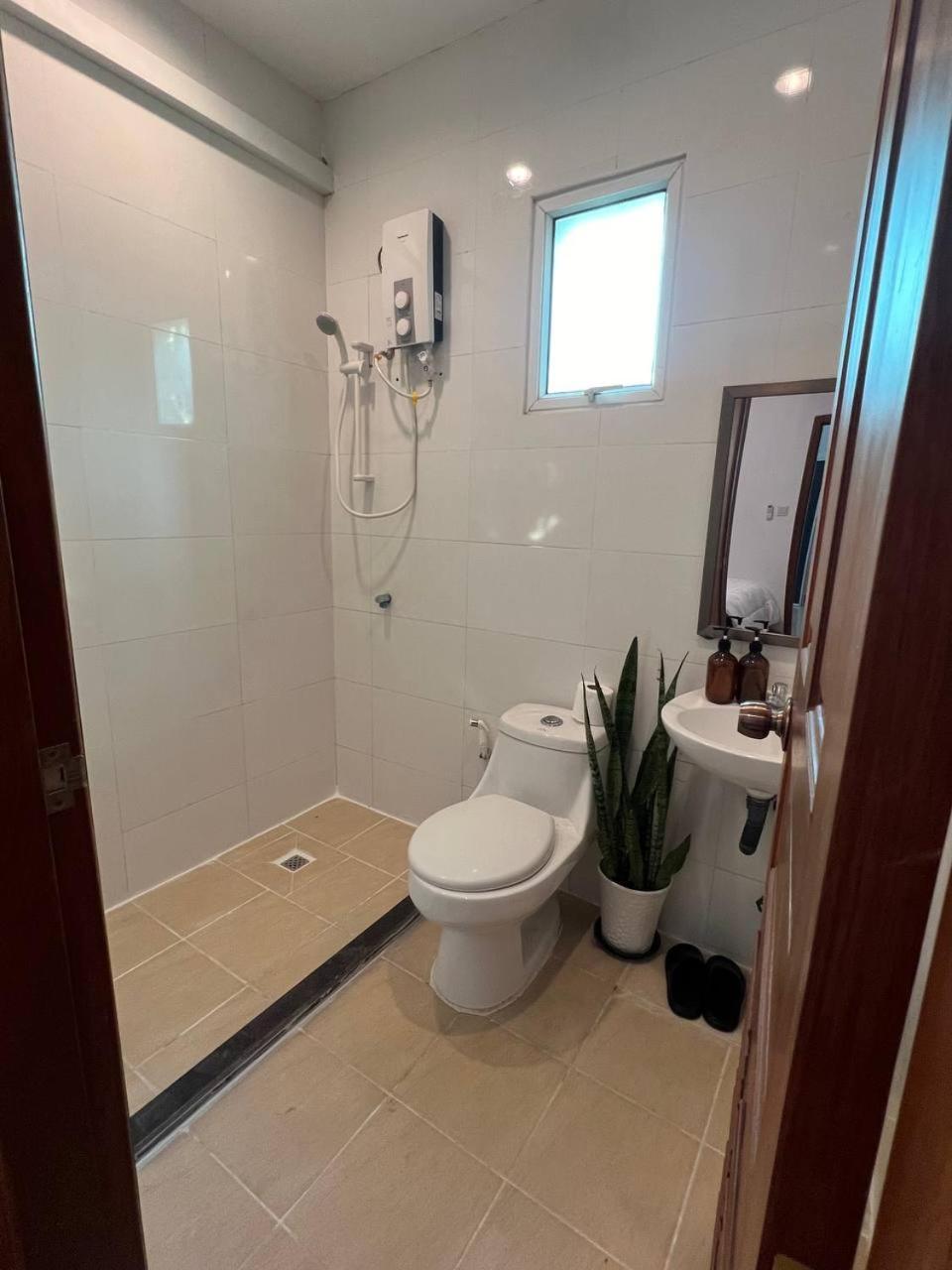 D32 Homestay Near Airport Behind Brown Coffee Airport Phnom Penh Eksteriør billede